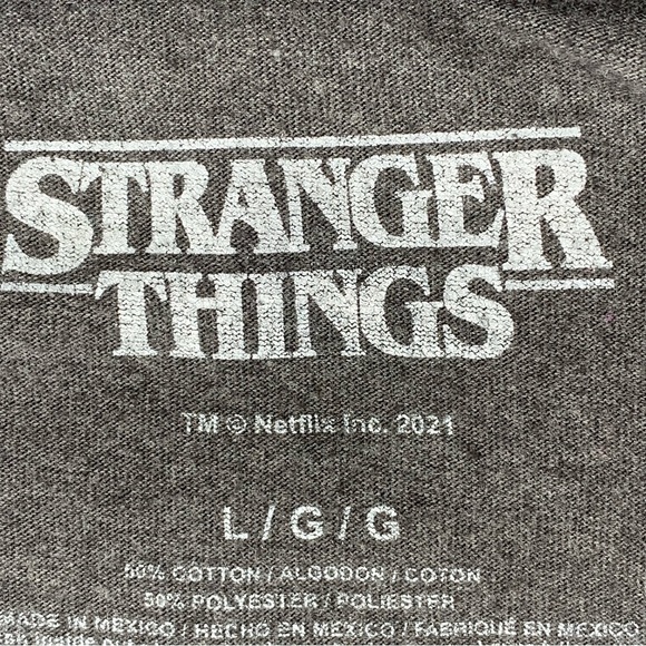Stranger Things Dark Grey Red Logo Tee T Shirt Womens Large Casual Stretch - Picture 9 of 9